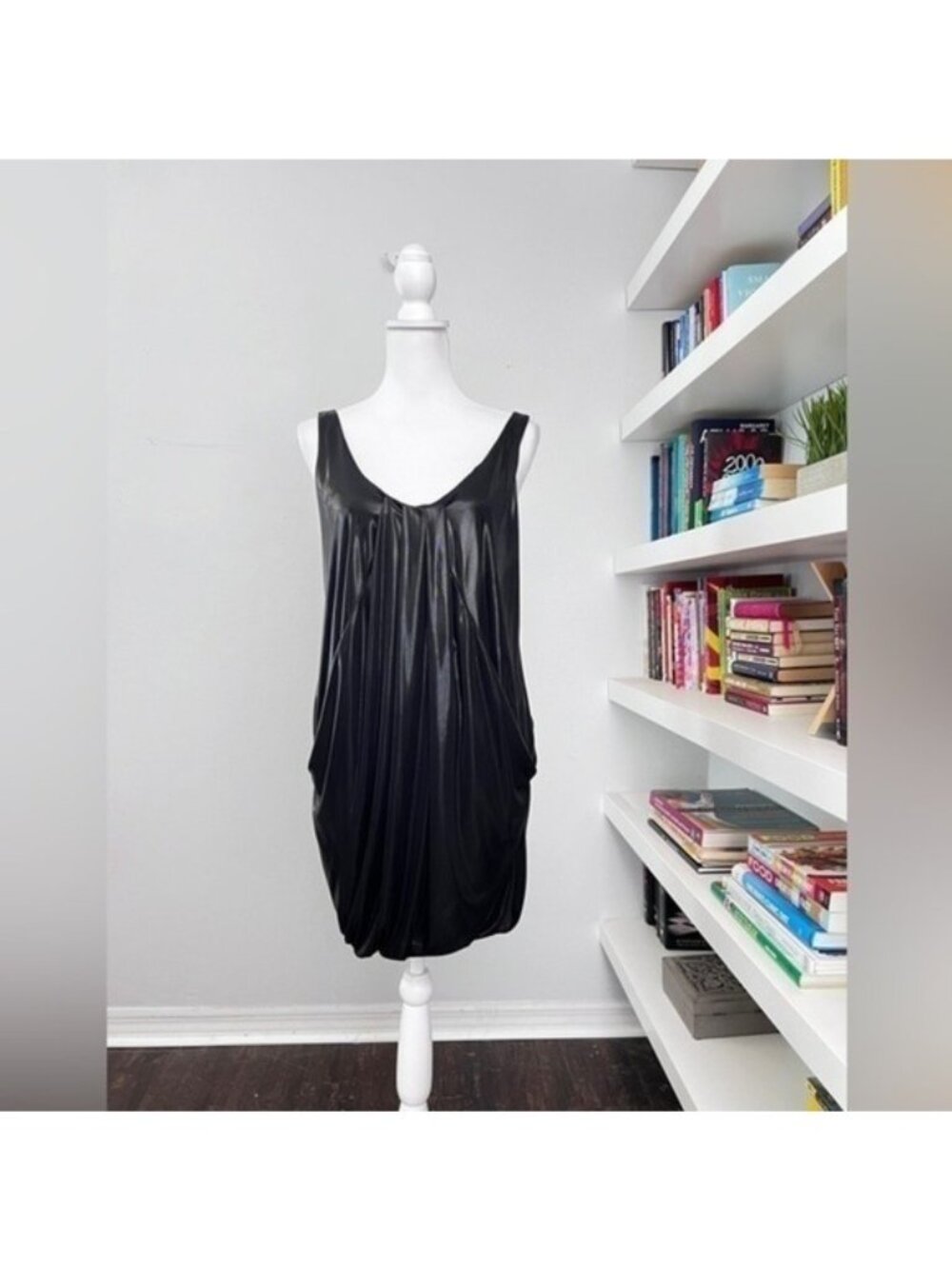 Diane von Furstenberg Black liquid look Lesley Dress size 8
